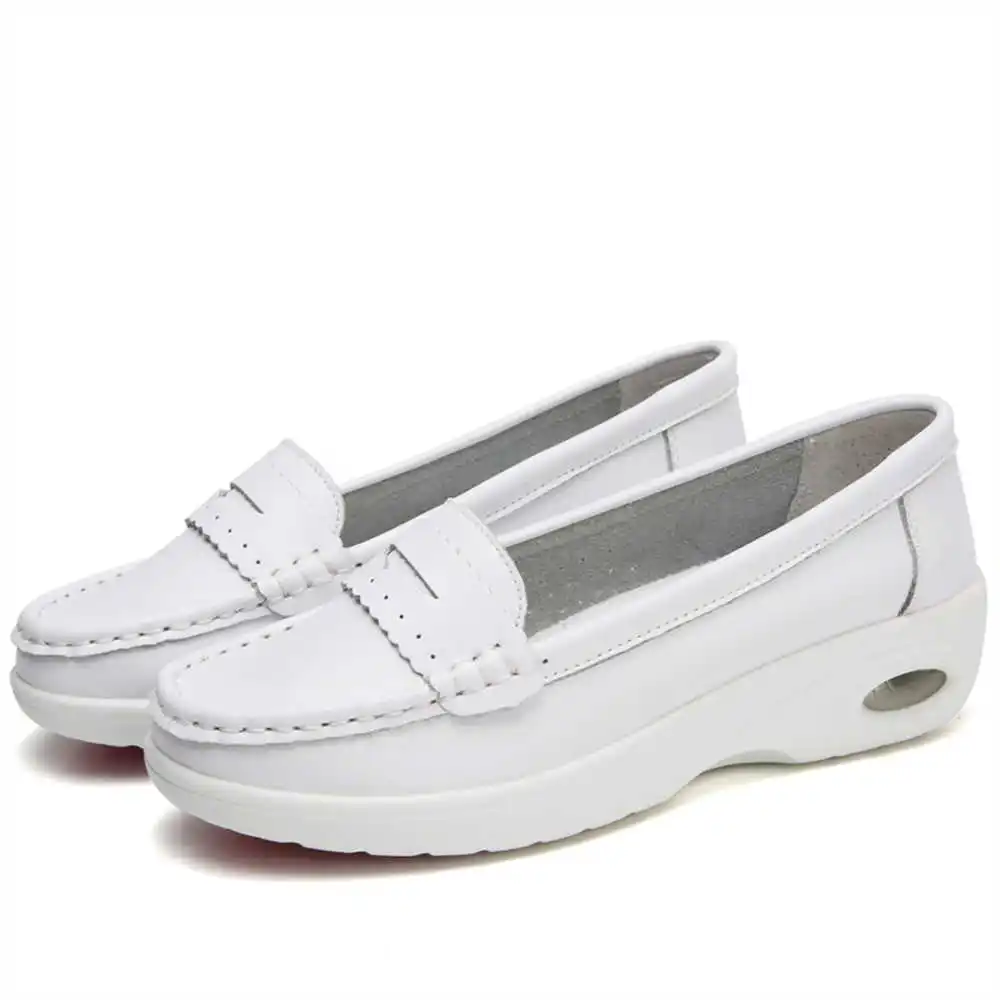 Thick Sole Slipon White Traine - Tech Accessories To Buy recensie en prijs